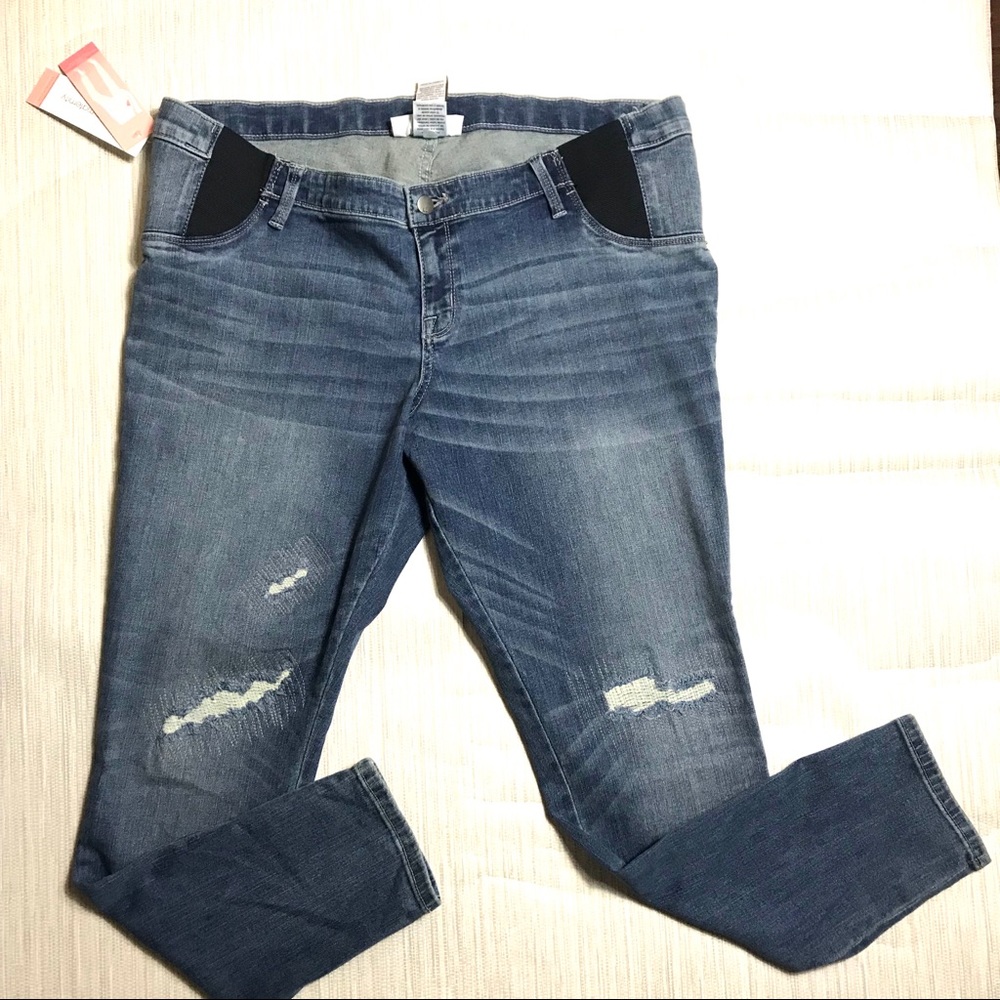 Liz Lange maternity Jegging fitted hip & thigh